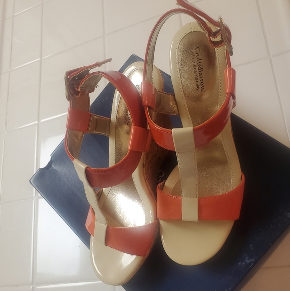 Orange, peach and white wedges - Picture 2 of 3
